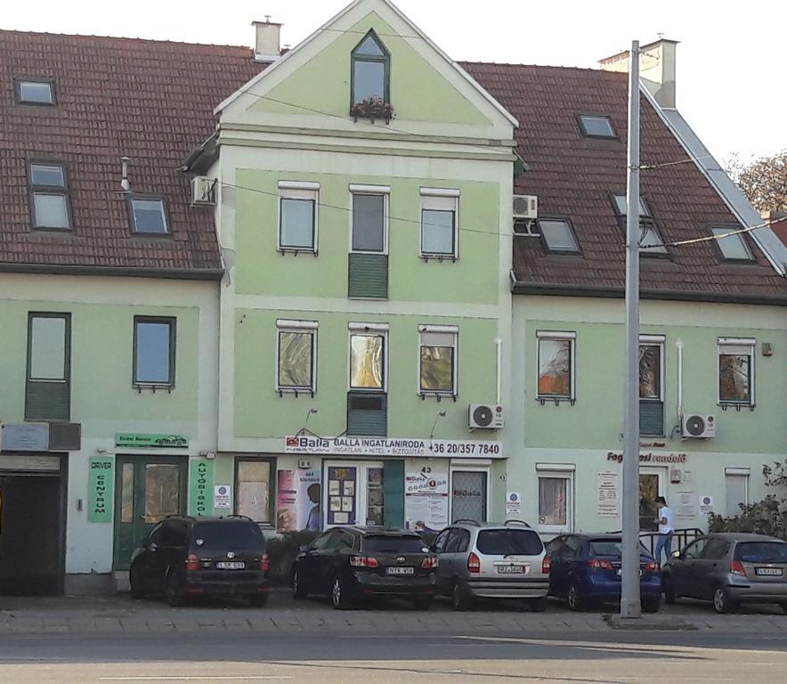 Éger Apartman Exterior foto